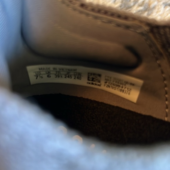 Adidas Ultraboost 21 - Picture 6 of 7